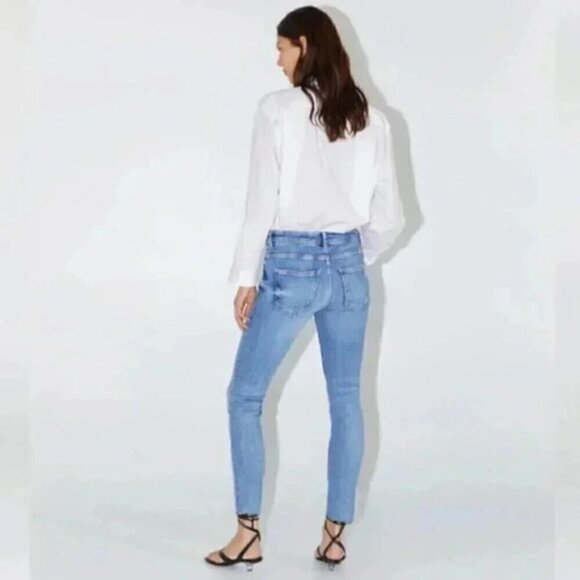 Zara Skinny Jeans Distressed Light Wash Ankle Raw Hem Size 6 - Picture 3 of 14